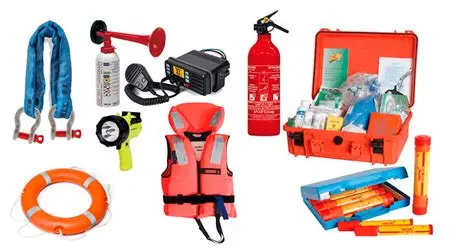 Kit de sécurité réglementaire inclus avec chaque bateau de location