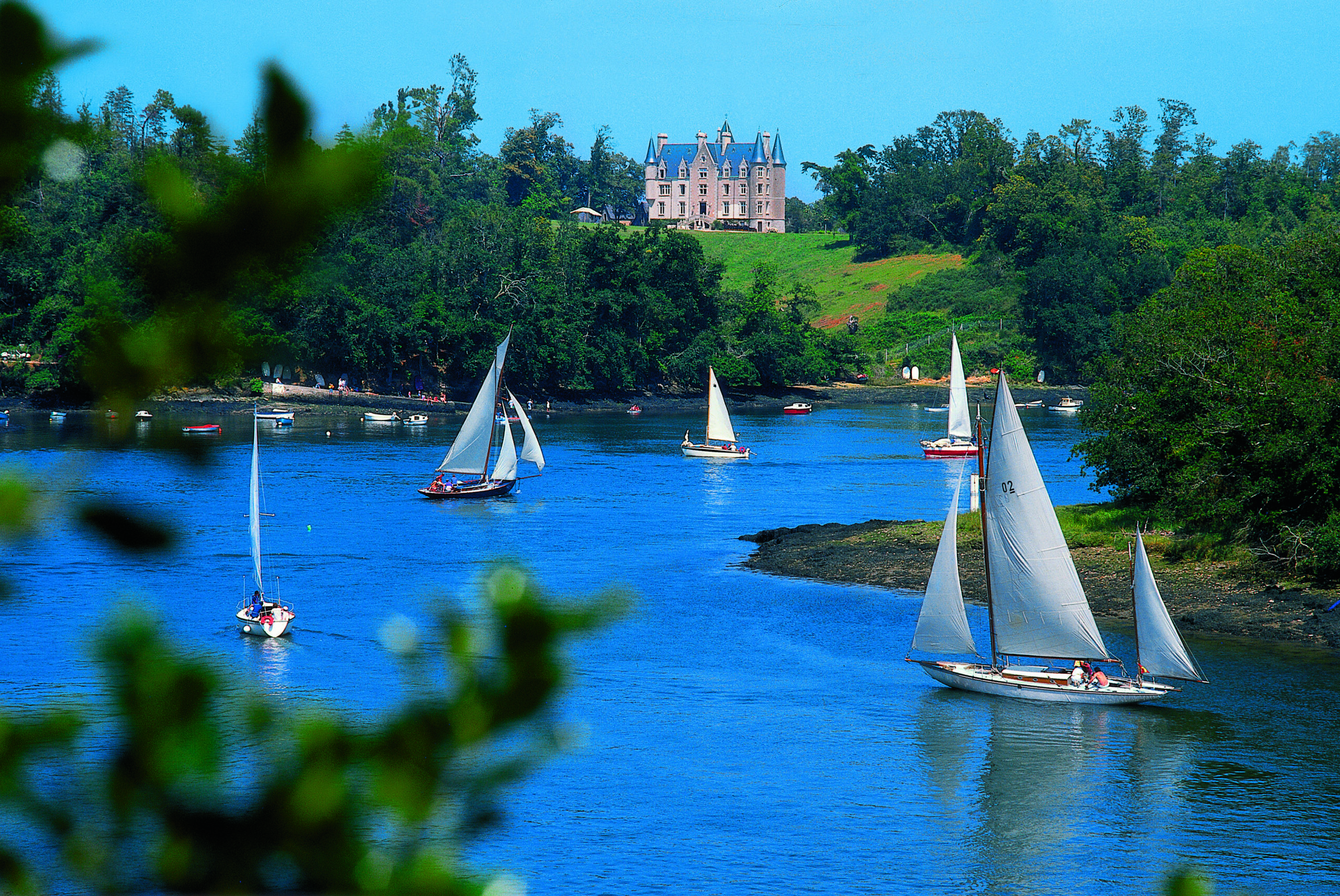 Bateaux sur la rivière de l'Odet